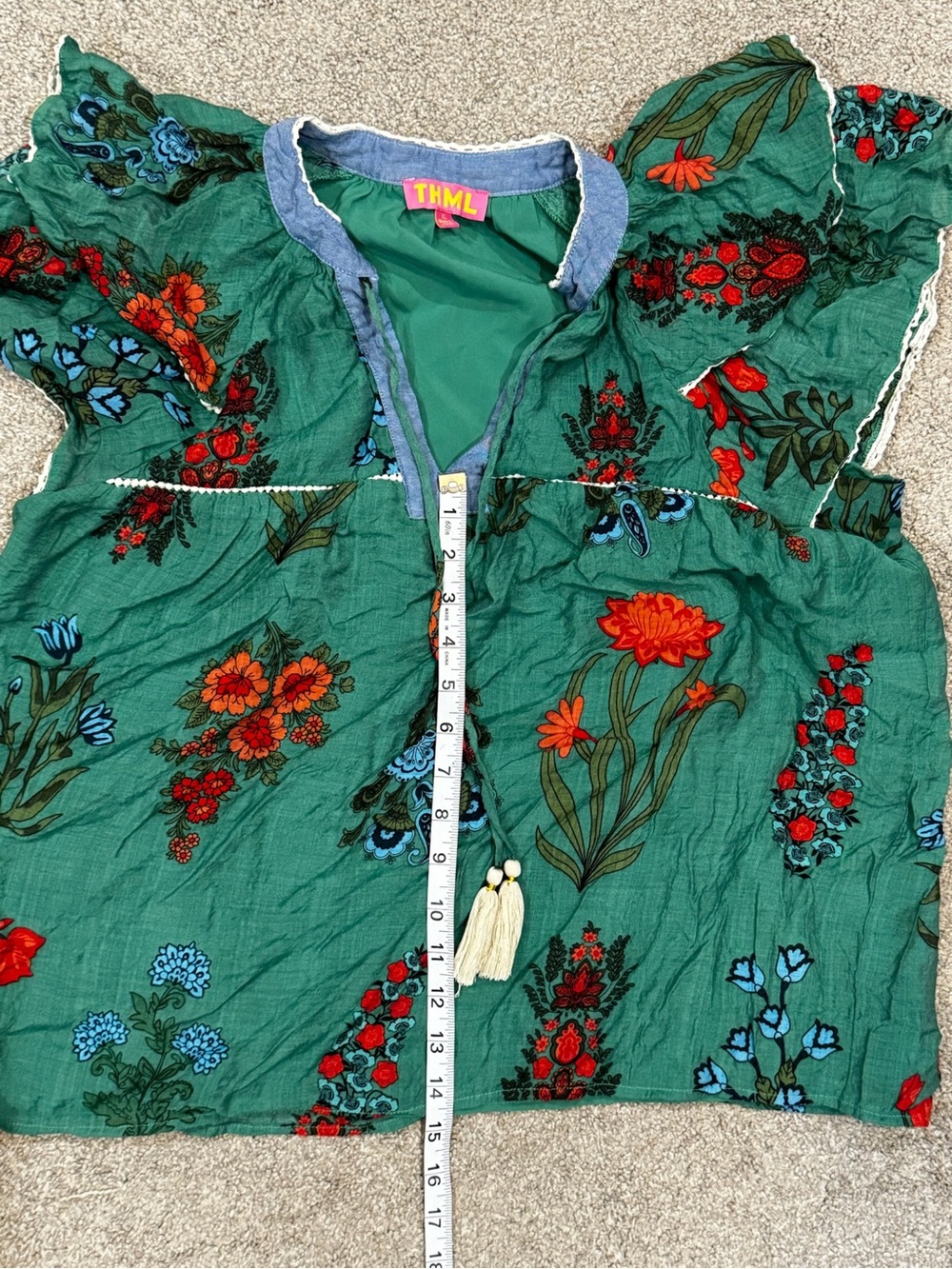 Women’s THML  Green Floral Embroidered Flutter Short Sleeve Top Size XL tassles - Picture 3 of 8
